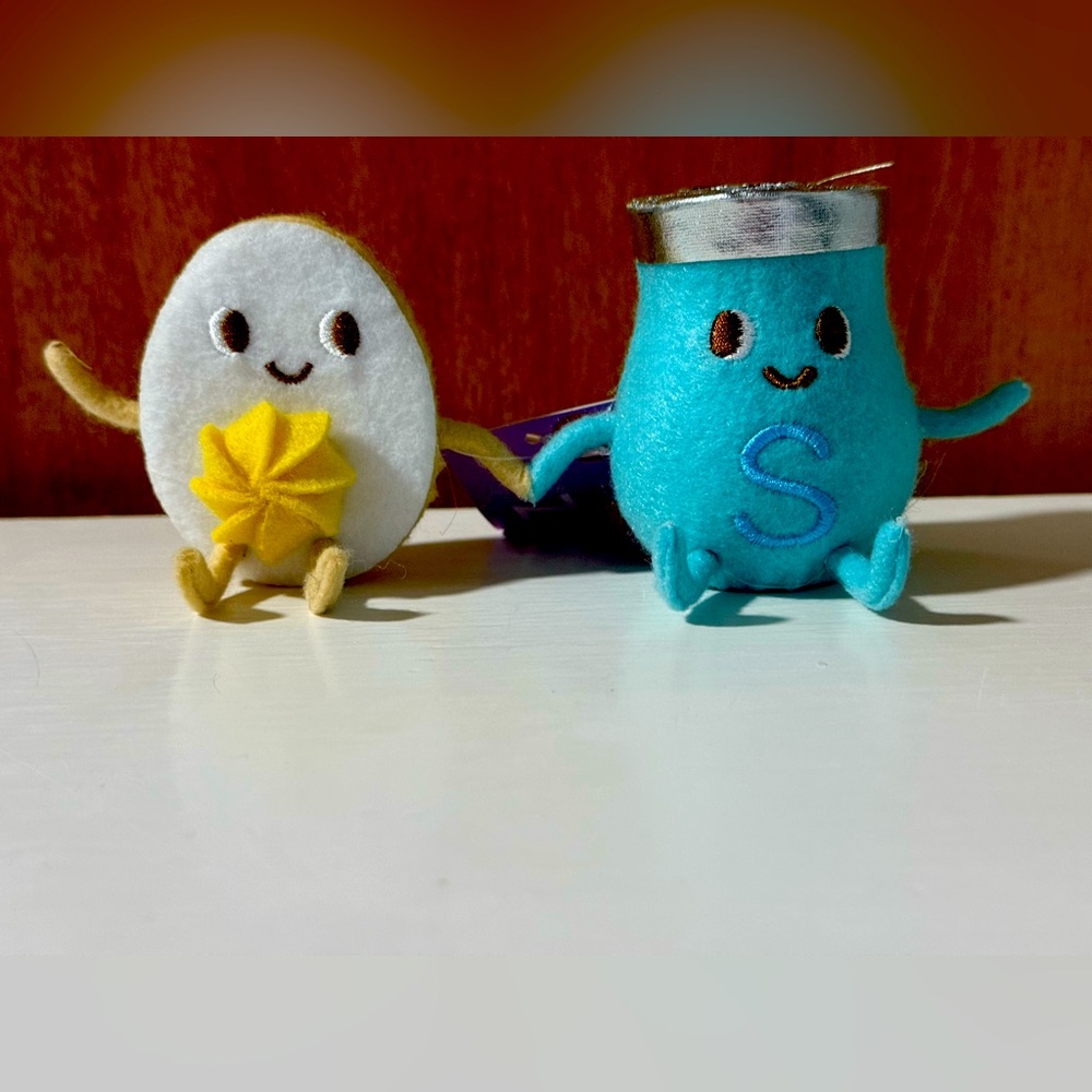 Target Spritz Egg & Salt Duo Easter Figurine
